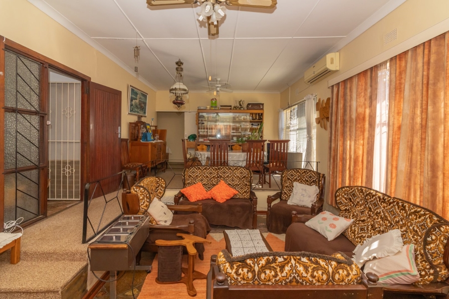 6 Bedroom Property for Sale in Morewag Free State